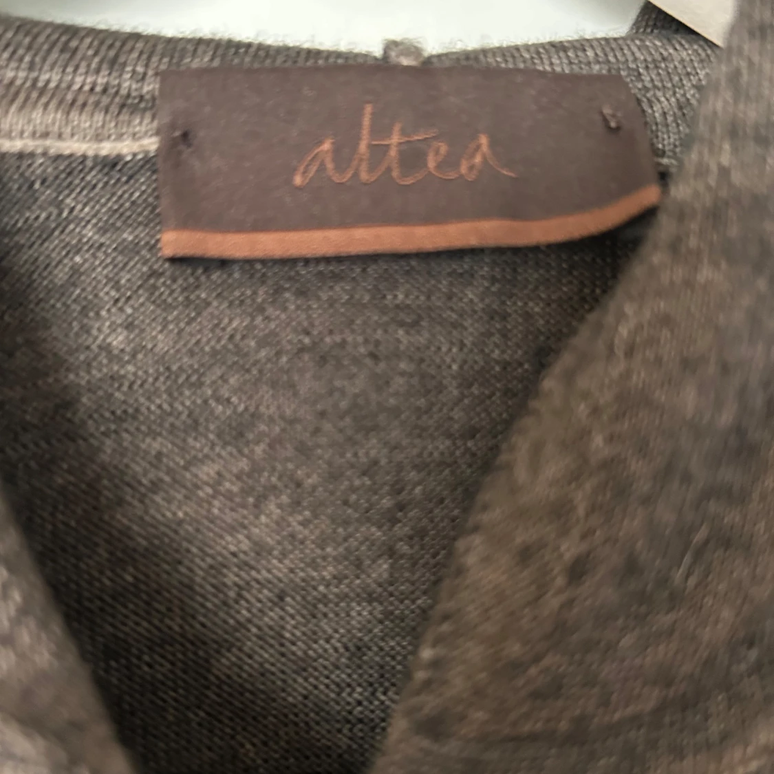 Brun ulltröja från Altea - 90