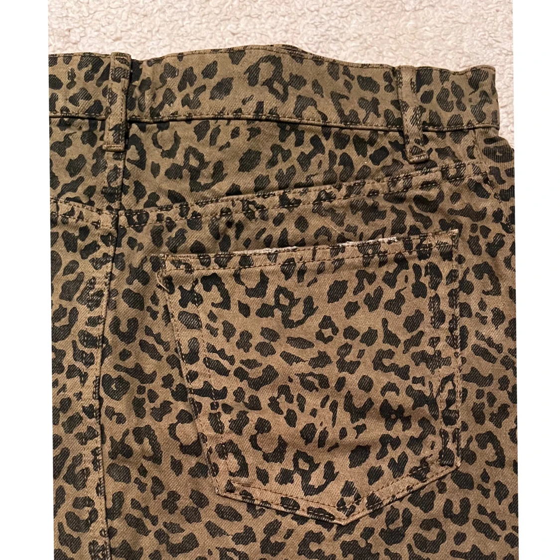 Leopardmönstrad kjol från Zara - 92