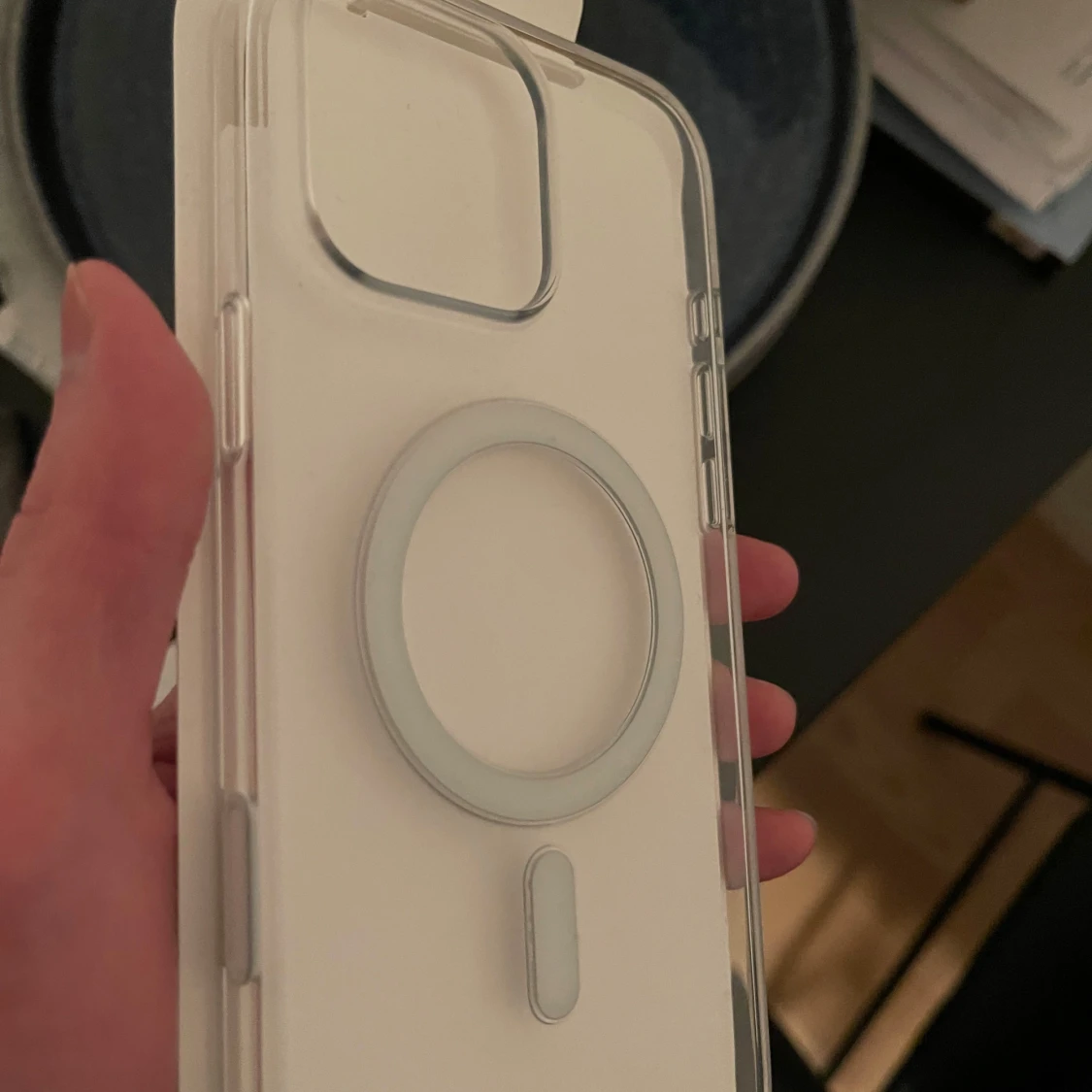 Transparent mobilskal för iPhone 16 Pro Max från Apple