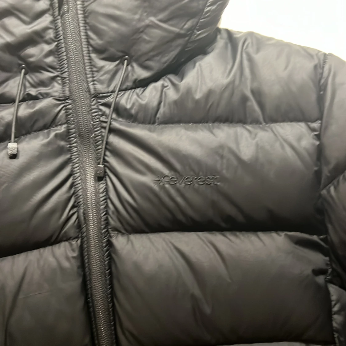 Svart pufferjacka från Everest - 93