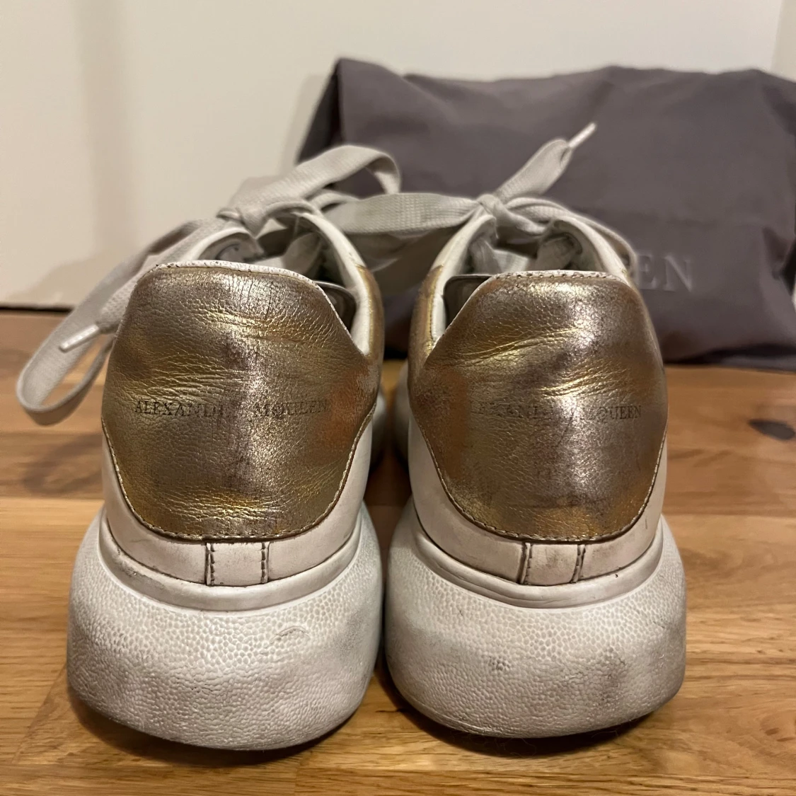 Oversized sneakers Alexander McQueen - 90