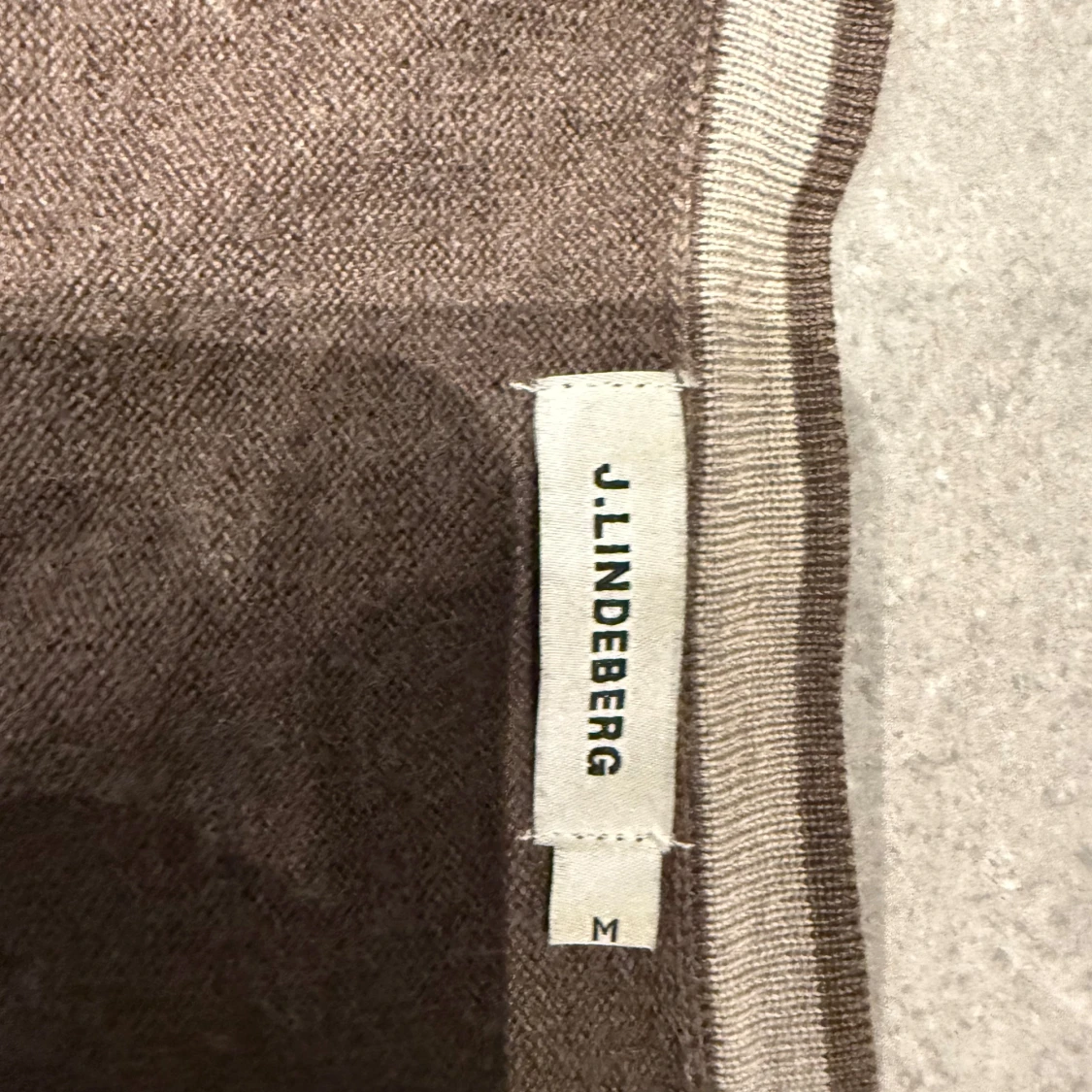 Brun Merinotröja från J.Lindeberg - 93