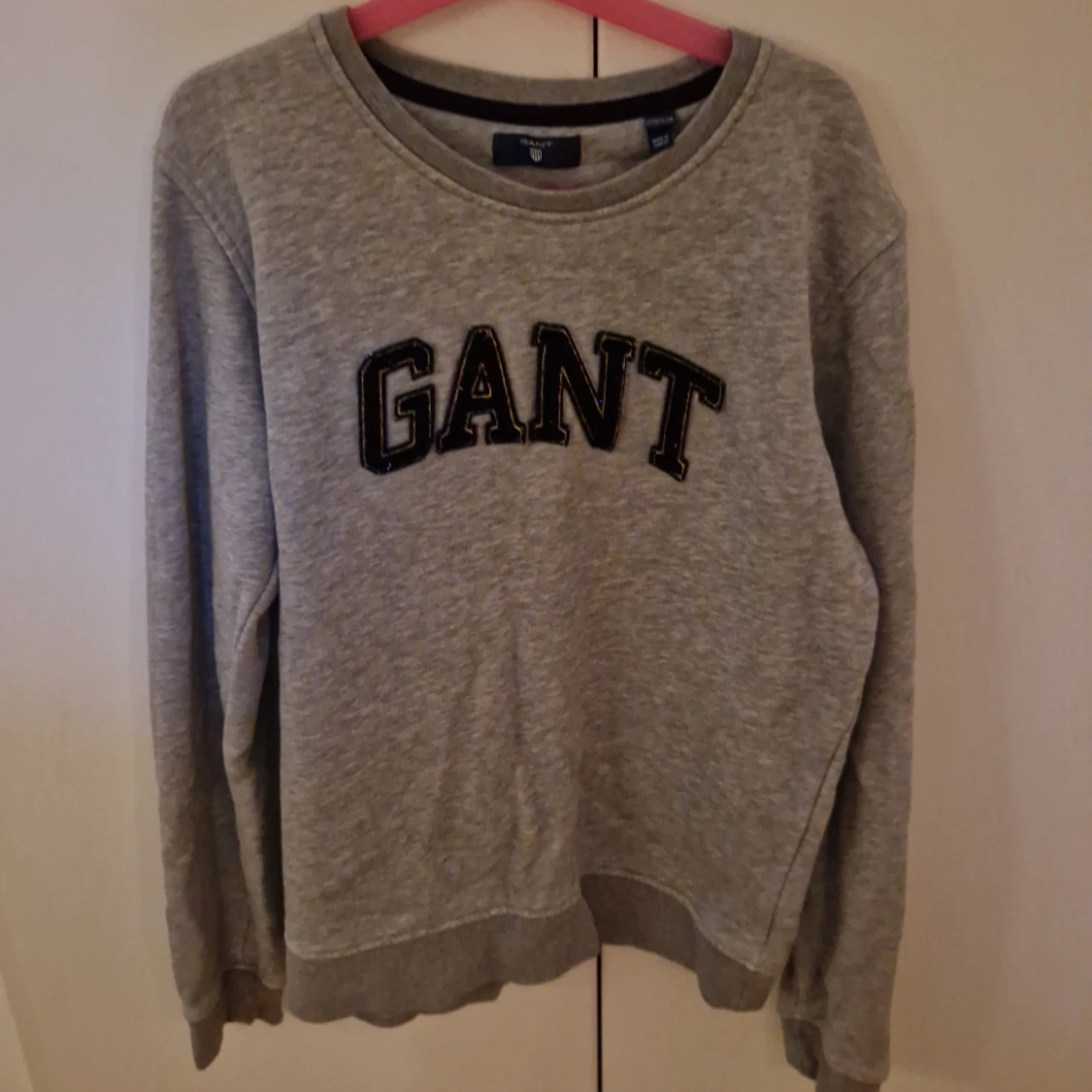 Grå sweatshirt från GANT