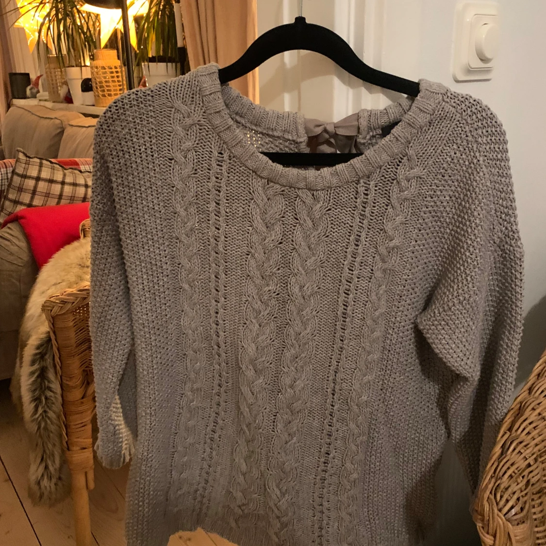 Grå stickad tröja från Oui