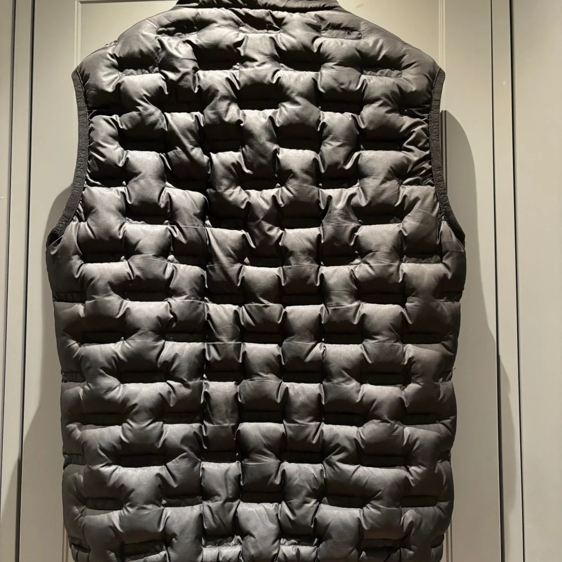 Moncler dunväst, stl. S - 90