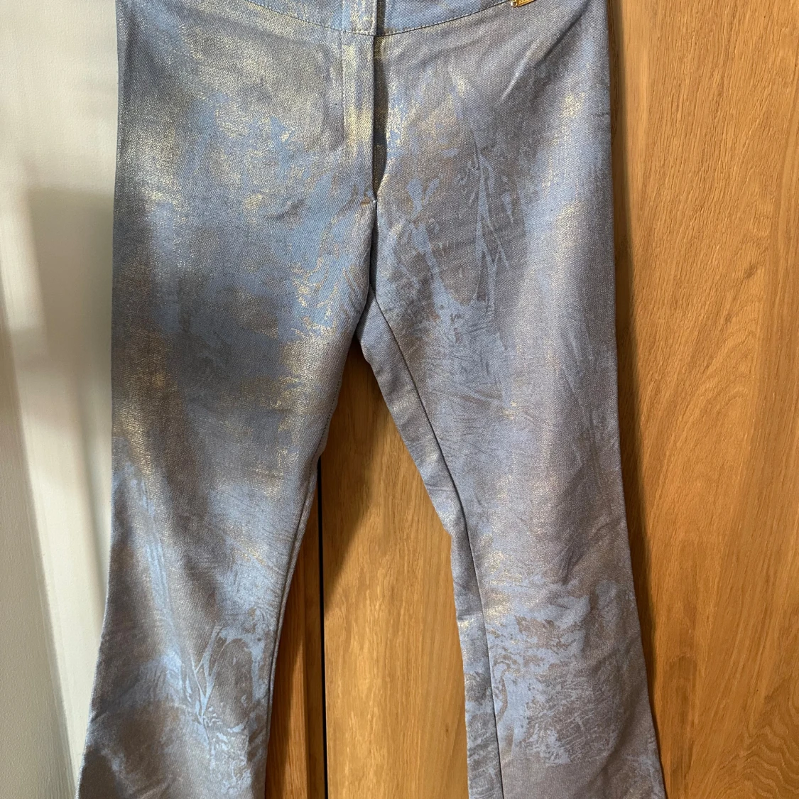 Supercoola low waist blå/guldiga jeans