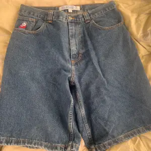 OG big boy shorts. Varit orörda ett tag så säljer dem