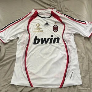 2006 av Milan kit - Helt oanvänd min farbror hitta den i sin gaderob