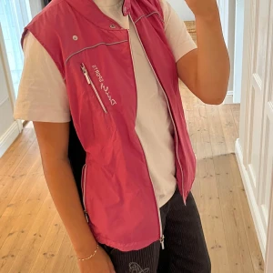 Sportväst - Snygg sportväst från daily sports