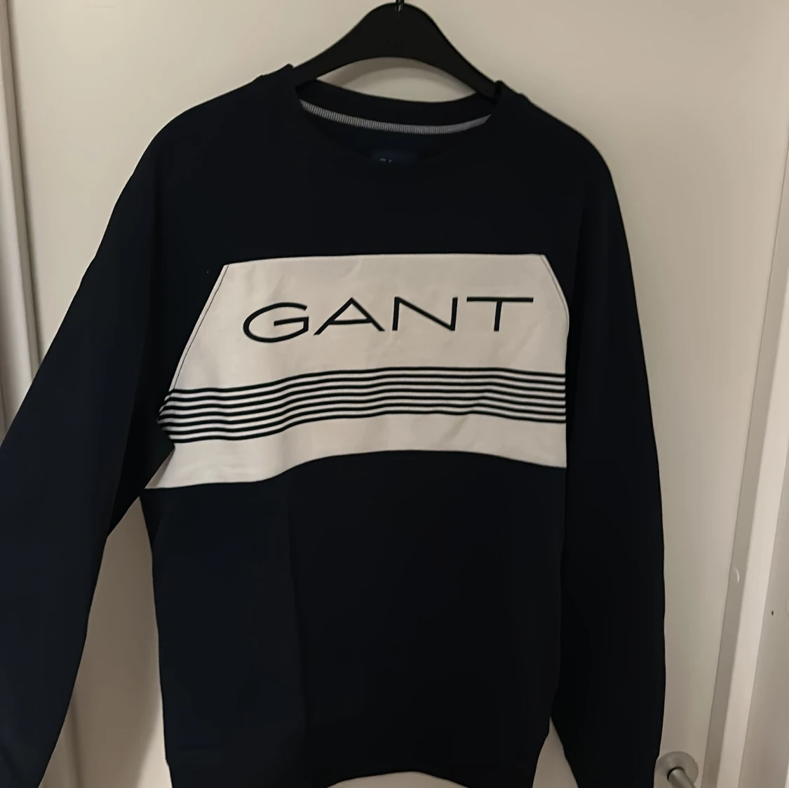 Svart och vit tröja från GANT - 91