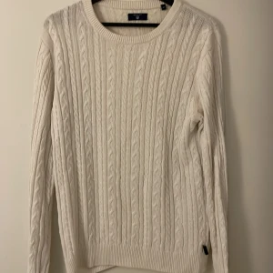Gant stickad tröja - Stickad tröja från Gant i medium i bra skick