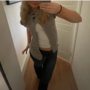 Kofta  - Säljer denna sjukt fina kofta kofta då den inte kommer till användning💕Nypris 800(pris kan diskuteras)