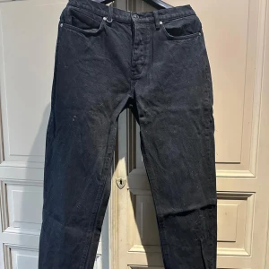 Neuw jeans - Säljer dessa Neuw Jeans i storlek W33/L32. Aldrig använda och är i perfekt skick! Priset är inte hugget i sten och hör av dig om du undrar något.👌
