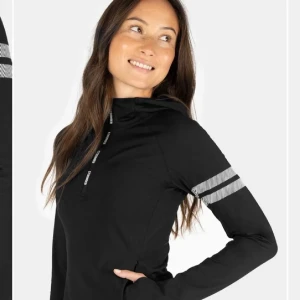 Stronger tröja - Säljer denna fina nya stronger tröja med inga defekter nypris är 799kr men säljer för 300 och pris kan diskuteras vid snabb affär!❤️den är storlek xs o S