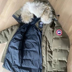  Kanada jacka - Fick den present av en vän  Inga kvitto  