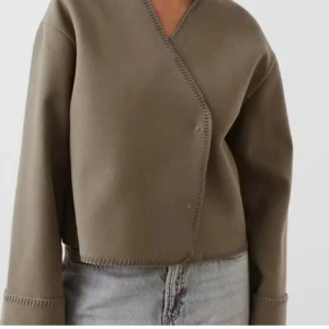 Gina Kappa - Säljer min gina kappa som är använd fåtal gånger.🥰