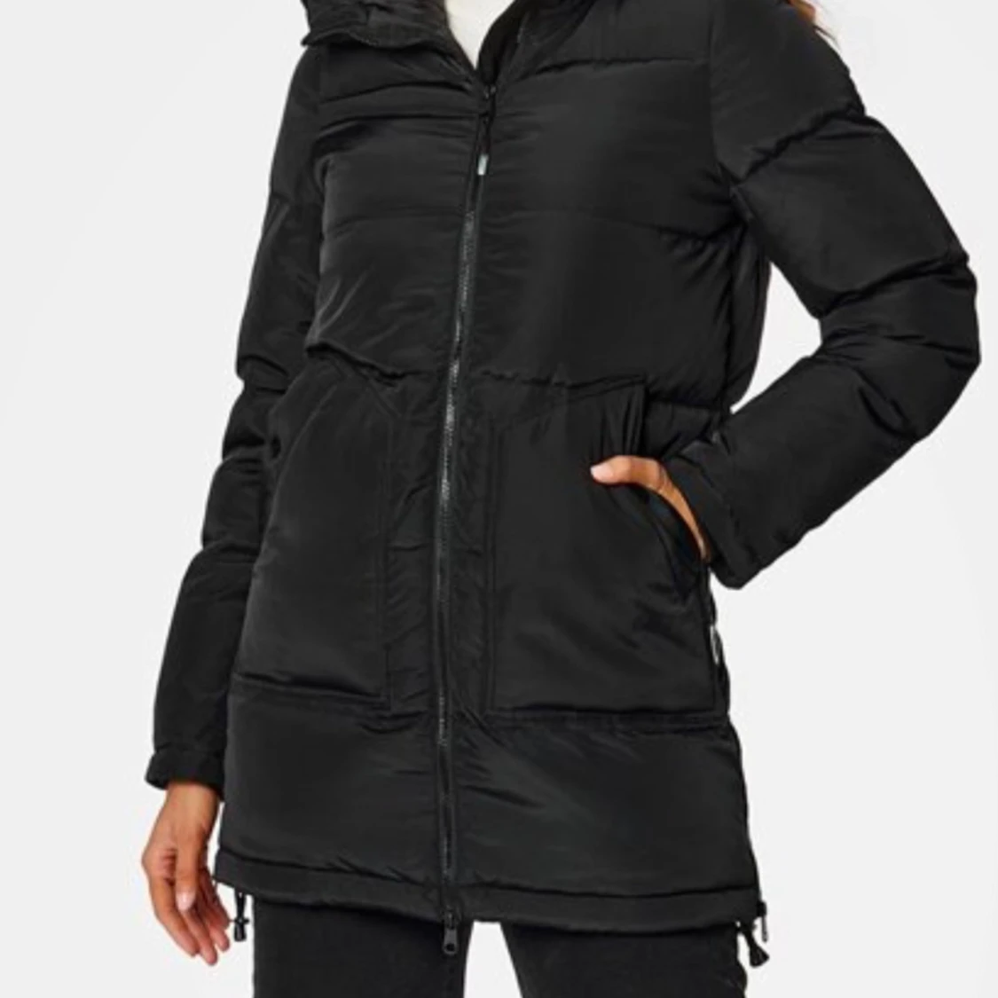 Svart pufferjacka från vero Moda  - 92