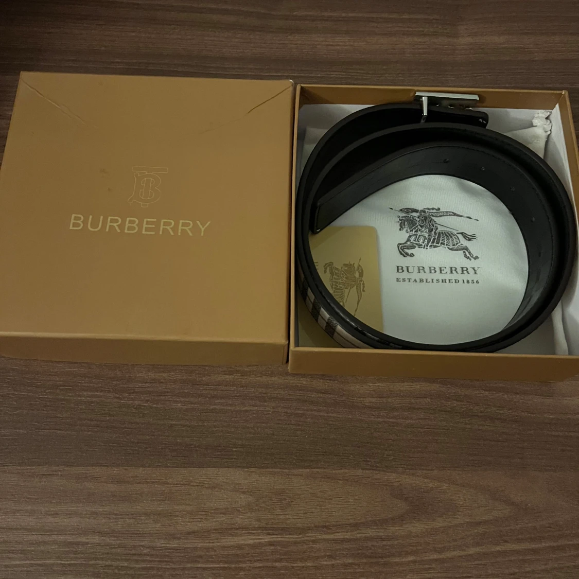 Burberry bälte  - 91