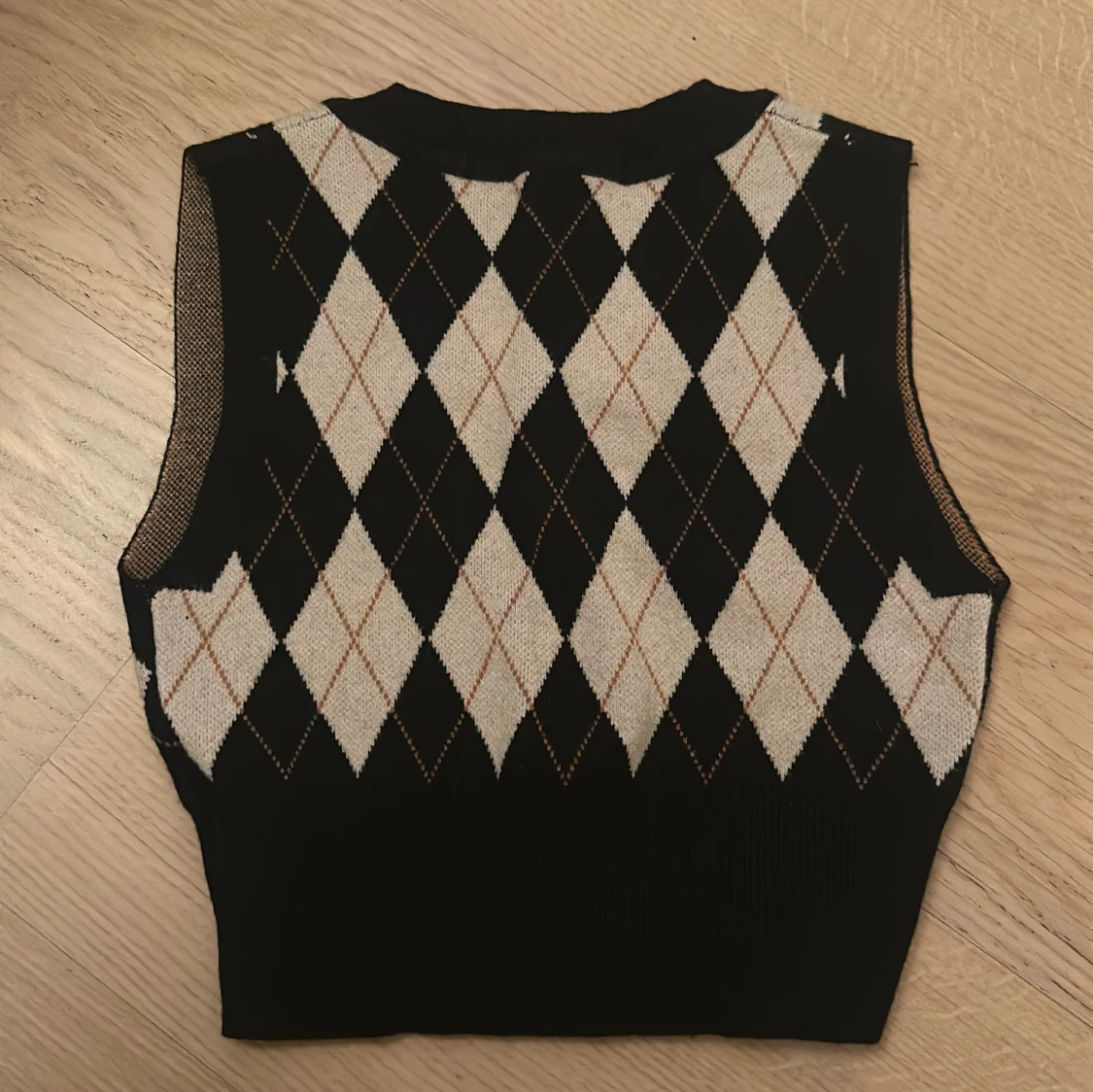 Svart och vit rutig väst - 90