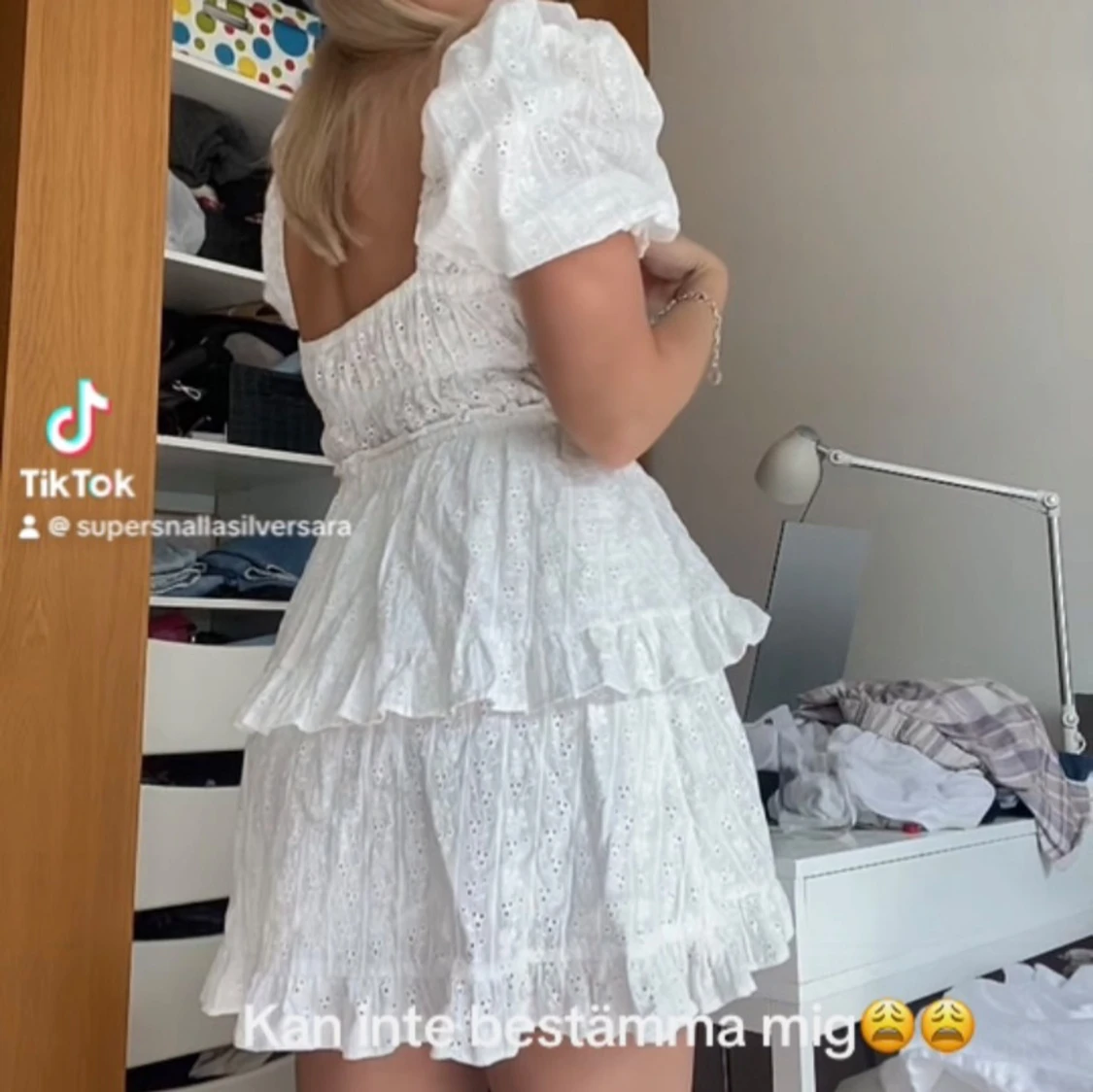 Vit klänning Revolve - 90