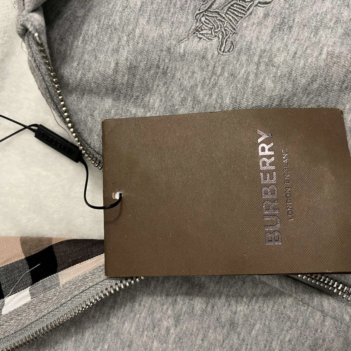 Burrbery zip up - 90