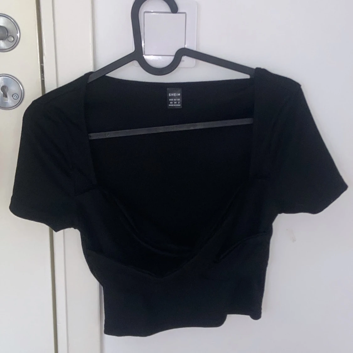 Svart kortärmad topp från Shein