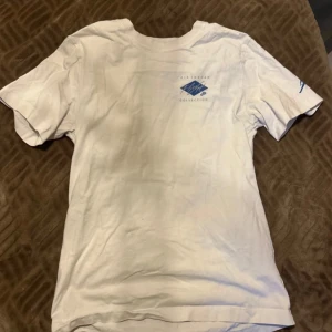 Jordan t shirt - En snygg Jordan t shirt som knappt är använd.