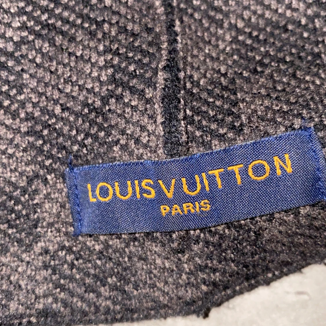 Rutig mössa från Louis Vuitton - 2