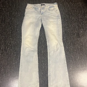 Ltb jeans - Mycket populära jeans som är helt slutsålda. De är använda endast en gång.