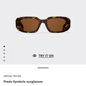 Prada - Säljer Prada solglasögon. Väldigt bra skick.