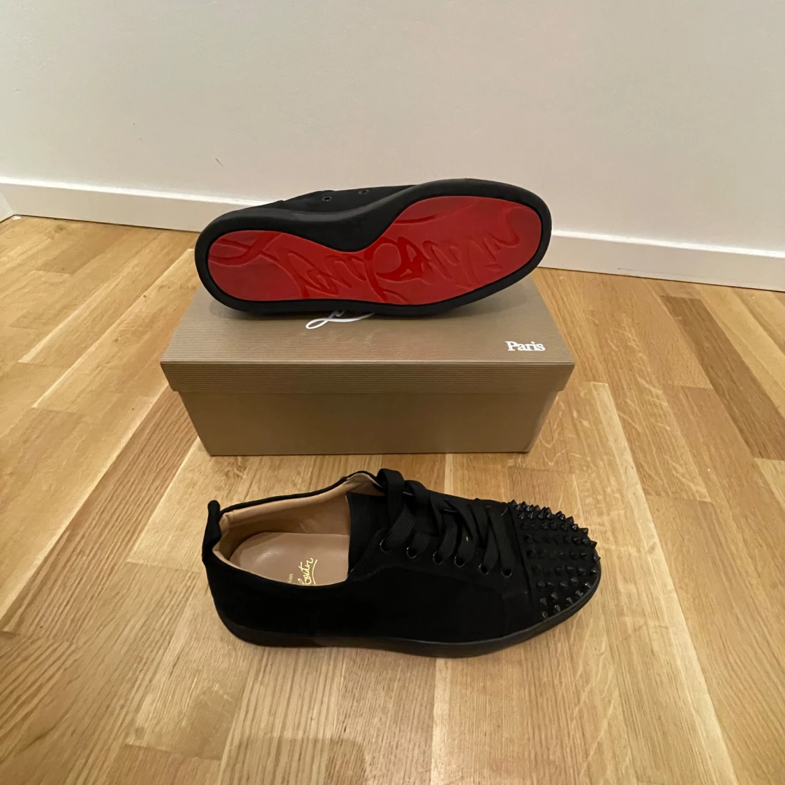 Christian Louboutin - 90