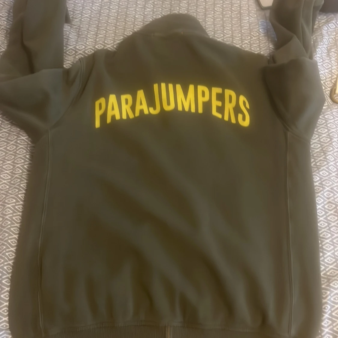 Tjocktröja från parajumpers - 91