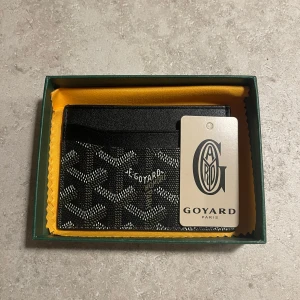 G0ard Korthållare  - G0ard korthållare | Skick: 10/10 | Pris: 499kr | Pris kan diskuteras | Hör av er vid mer frågor | Mvh Leon 