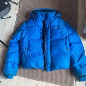 Daily paper puffer st: M - Köpt på sns förra året, har kvitto.   