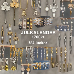 Smyckes adventskalender  - Frakten kostar 80kr och är spårbar😍😍 man får alla typer av smycken i silver eller guld 💕💕 FINNS KALENDER FÖR 850!!! 12 LUCKOR