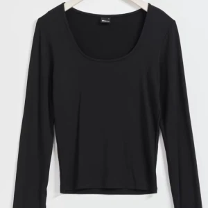 långärmad tröja  - är i jätte bra skick 