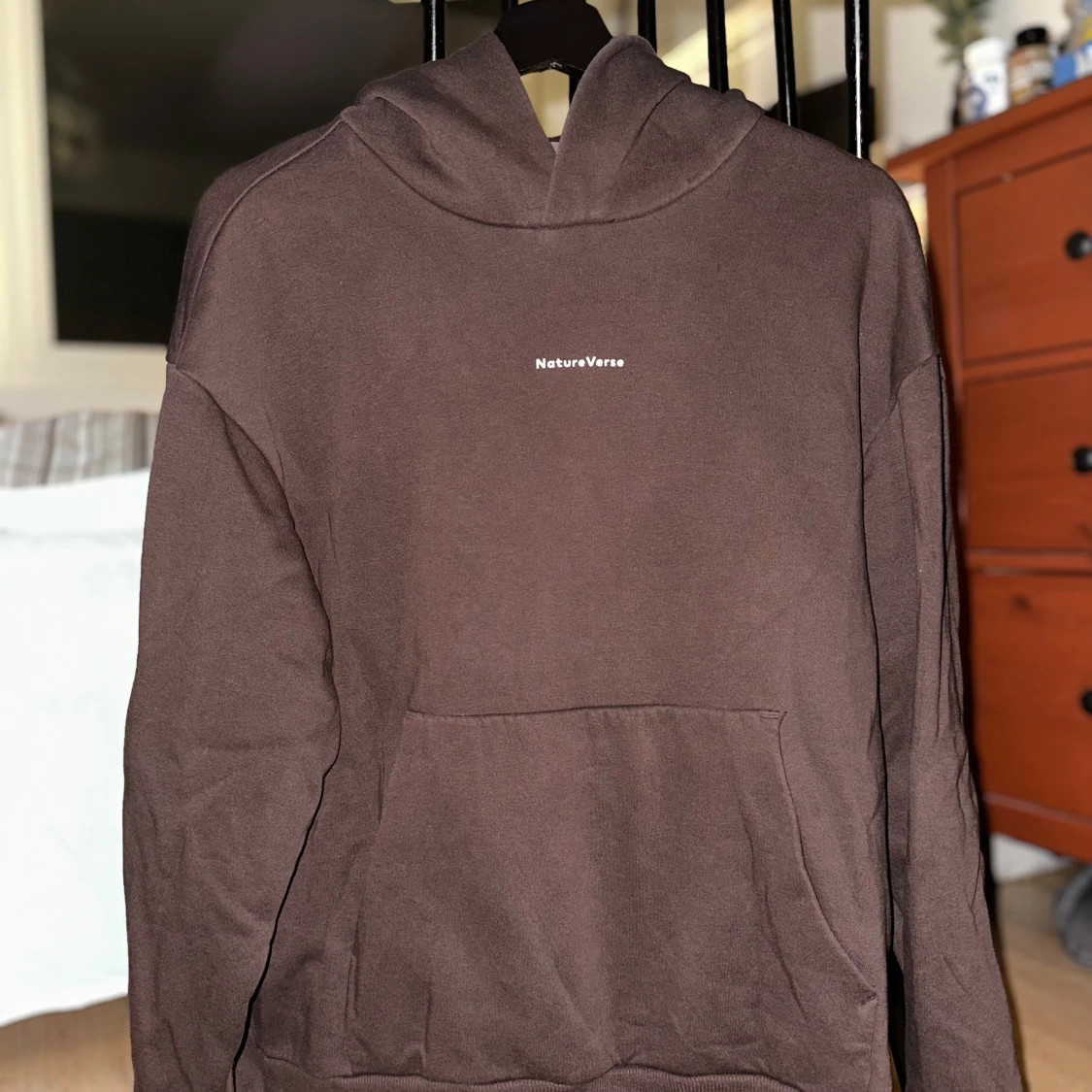 Hoodie med tryck från H&M - 90