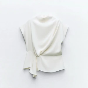 Jättefin blus från zara - Bra sick jättefin på💕