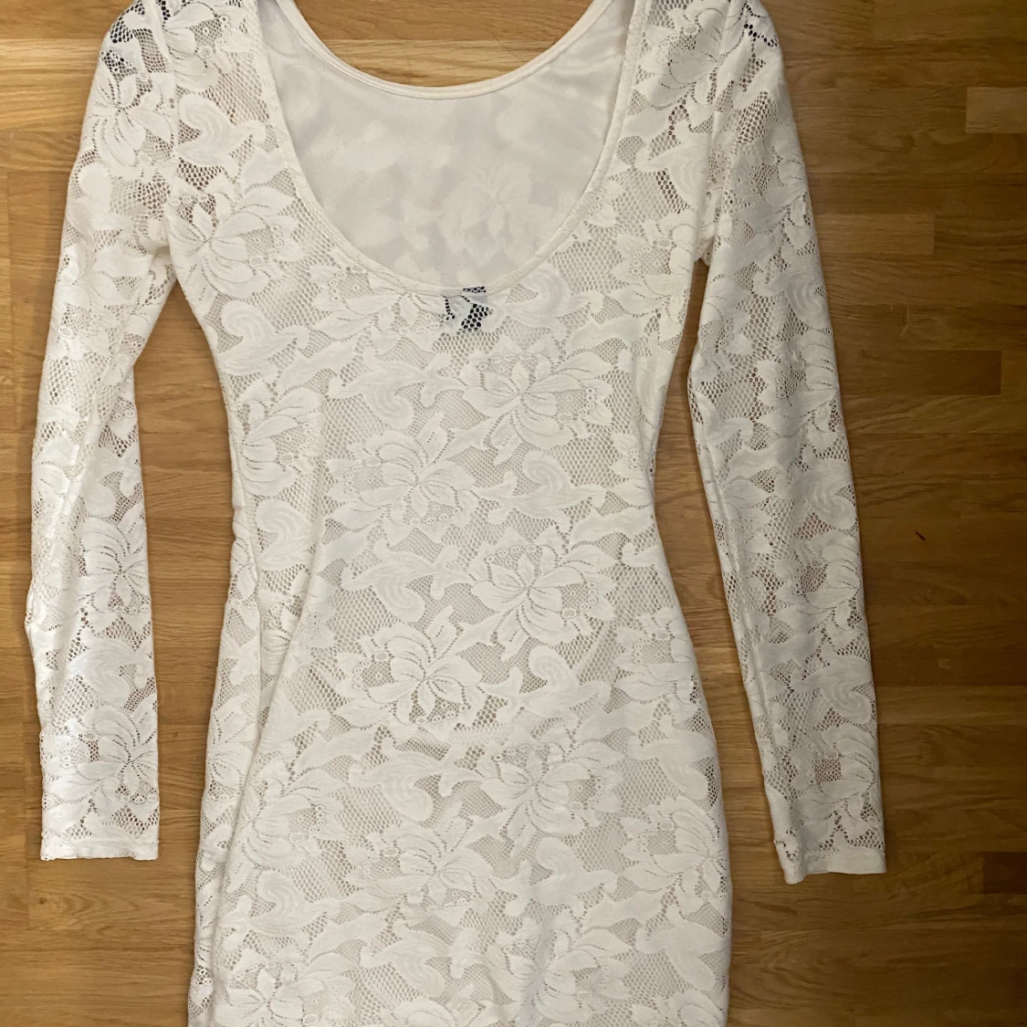 Vit student- spetsklänning - 90