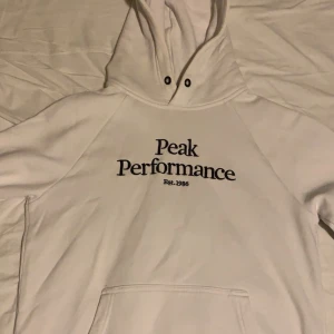 Peak performance tröja - Okej skick