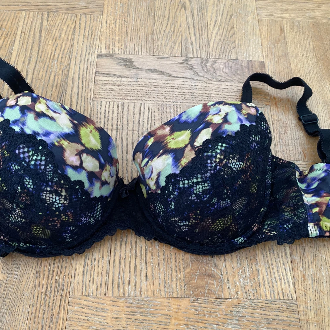 Mönstrad bh från Scarlett - 90