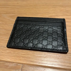 Gucci plånbok  - Har kvitto men inte box aldrig använd.  
