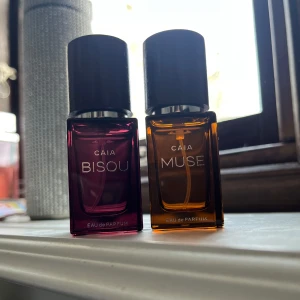 Parfym från CAIA - endast testade parfymer från Caia, slutsålt på hemsidan. båda 2 för 350kr+ frakt, pris förslag tas emot!