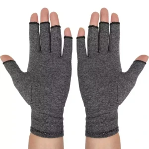 Gråa vanskar torgvantar vantar strl S - Snygga och praktiska grå fingerlösa handskar perfekta för att hålla händerna varma samtidigt som du kan använda dina fingrar fritt. De har en enkel design med elastiska muddar för en bekväm passform. Perfekta för kyliga dagar när du behöver lite extra värme utan att förlora fingerfärdighet.