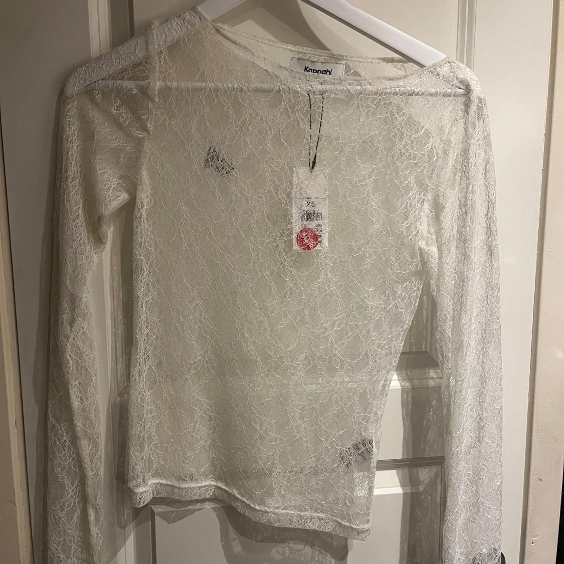 Vit spetsblus från Kappahl