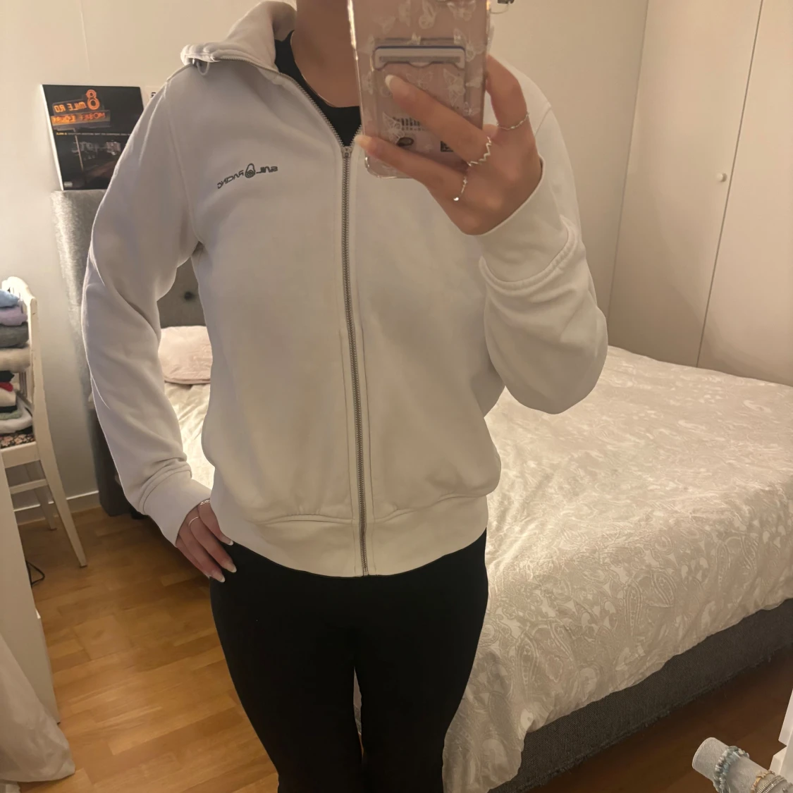 Vit hoodie från Sail Racing