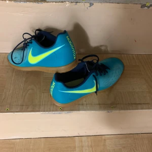 Nike Inomhus skor  - Nike inomhus skor 