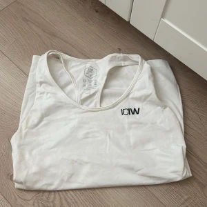 Tränings linne  - Tränings linne från I Can i Will, använd två gånger💗