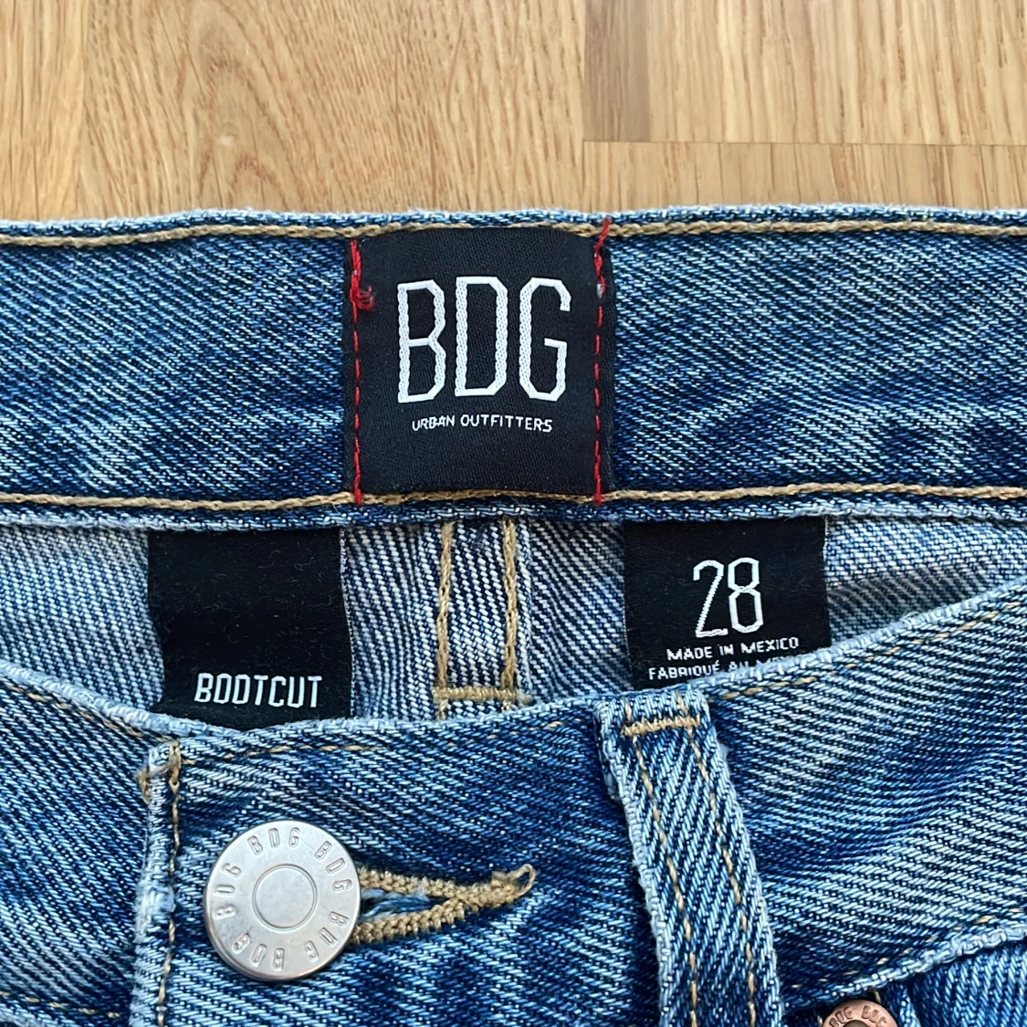 Blå bootcut jeans från BDG - 91