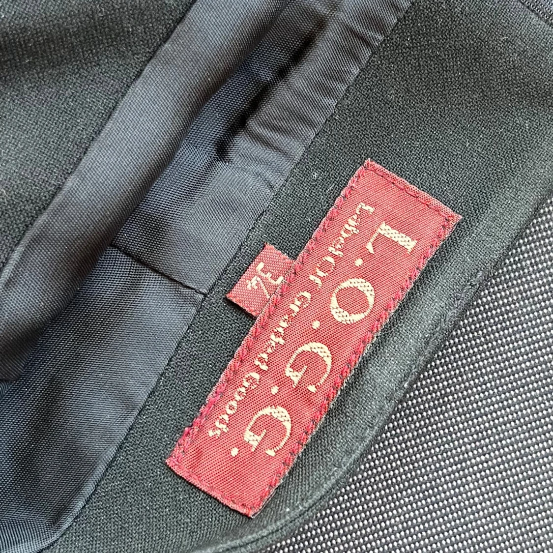 Svart kjol från L.O.G.G. - 2